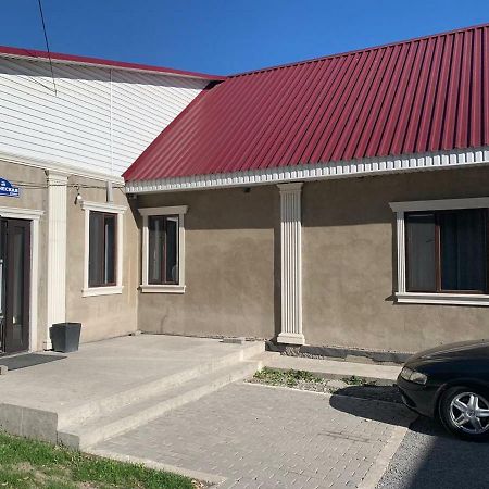 Hostel Ekonom Karagandy Exterior foto